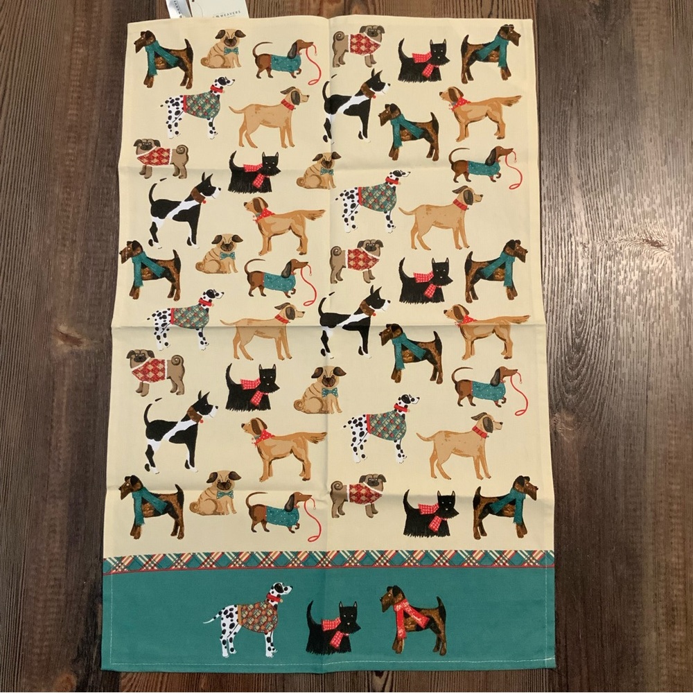 Cotton Tea Towel NWT Holiday Dogs